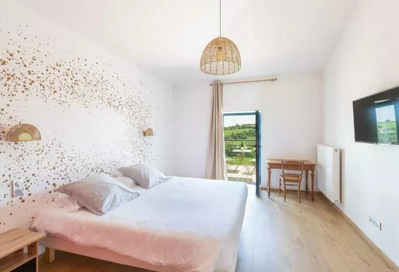 Majatalo Chez Romain