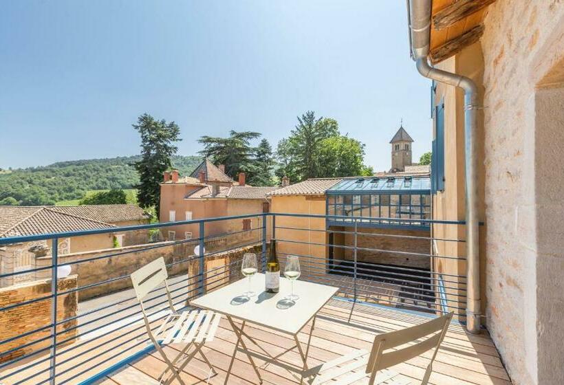 پانسیون Chez Romain