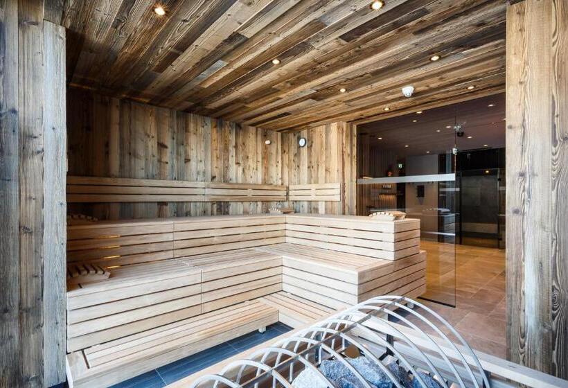 The Matthew   Copper Lodge