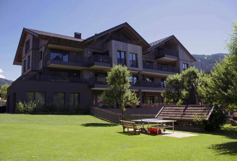 The Matthew   Copper Lodge