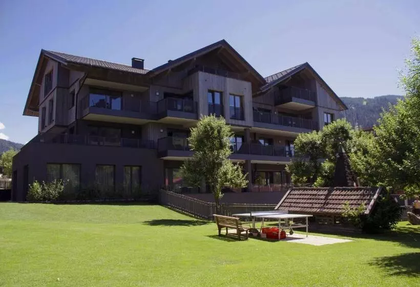 The Matthew   Copper Lodge