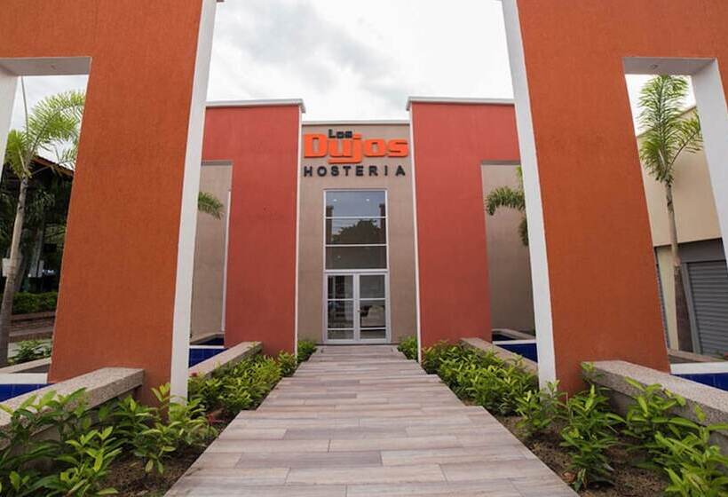 هتل Hosteria Los Dujos