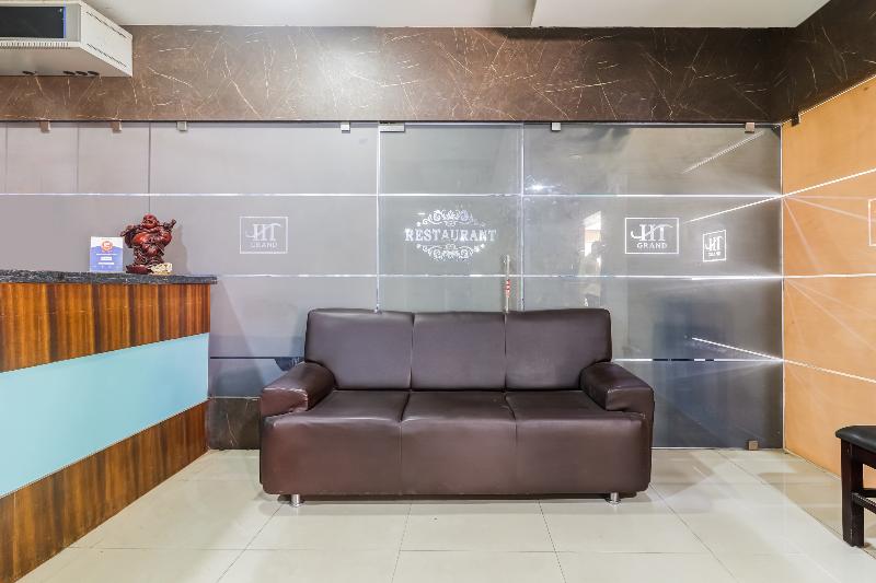 בית מלון כפרי Capital O 6531  Thilothama Grand