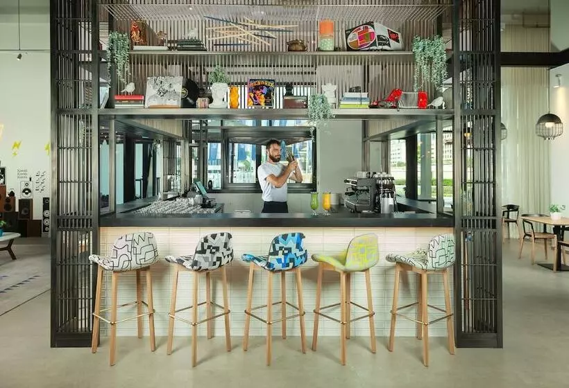 Hotelli Rove City Walk