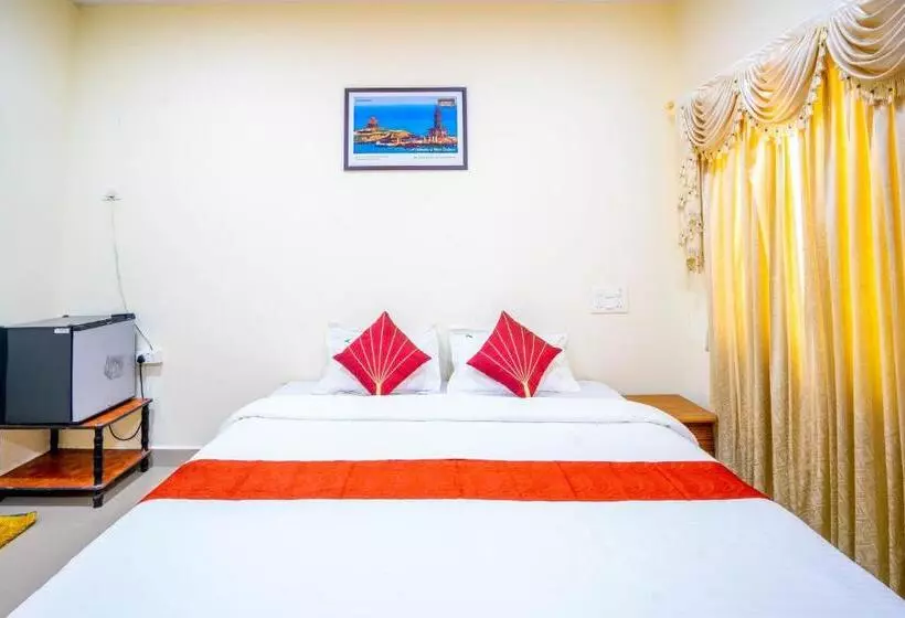 Hotelli Tamilnadu   Thirukadaiyur