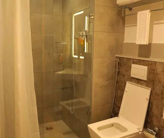 هتل Zone Connect By The Park Coimbatore