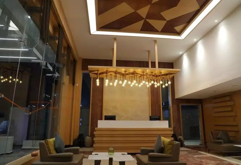 هتل Zone Connect By The Park Coimbatore