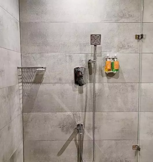 هتل Zone Connect By The Park Coimbatore