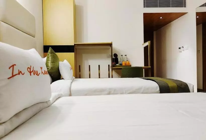 هتل Zone Connect By The Park Coimbatore