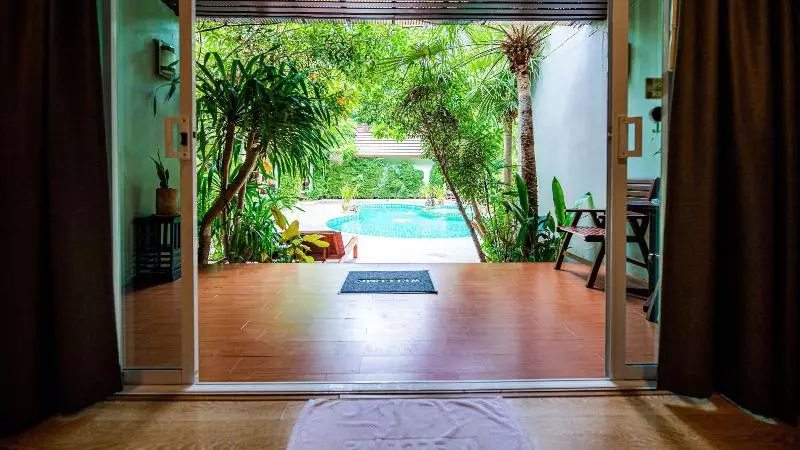 Baan Klang Aow Beach Resort