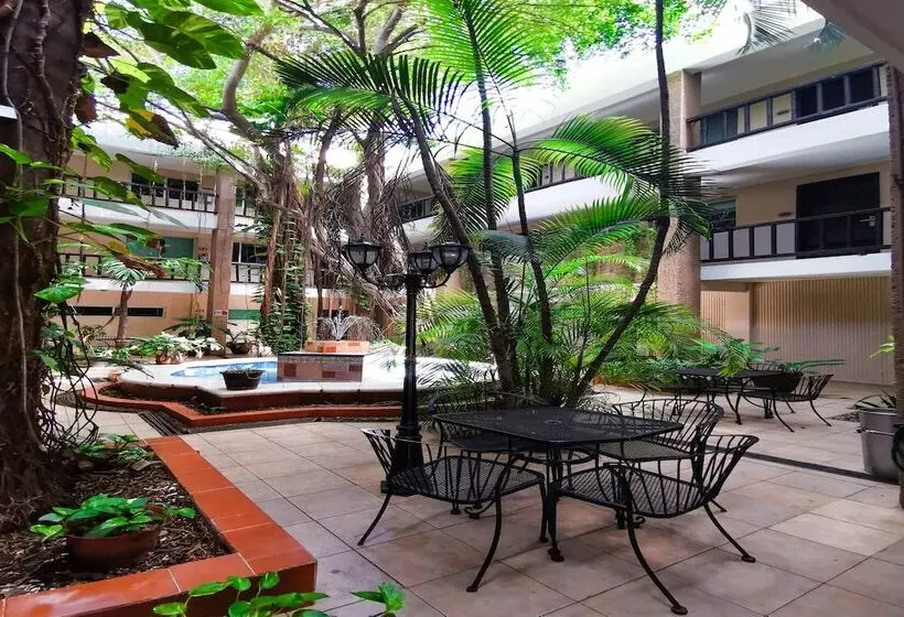 Grand Hotel Colonial Cancun