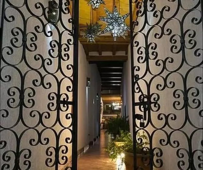 בית מלון כפרי Posada San Alejandro