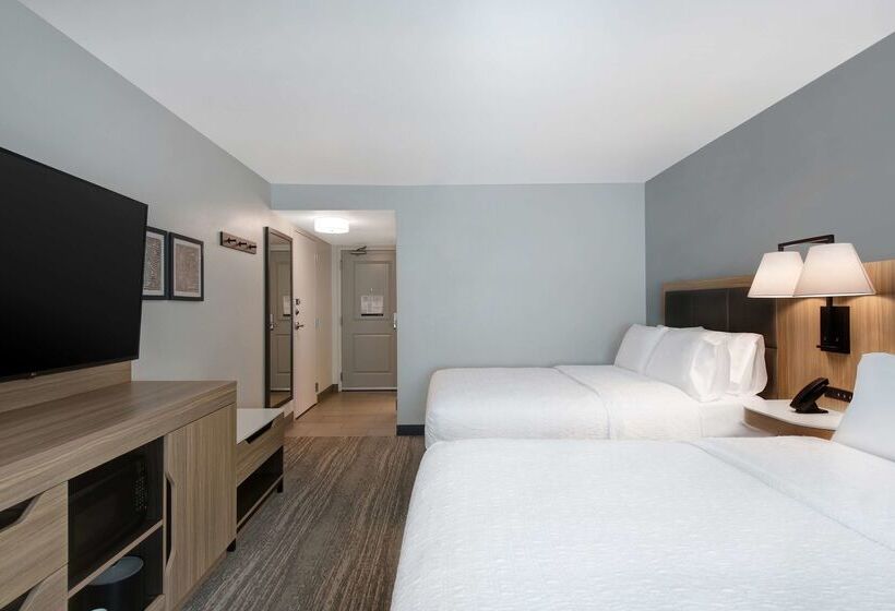 בית מלון כפרי Hampton Inn Anderson/ Alliance Business Park