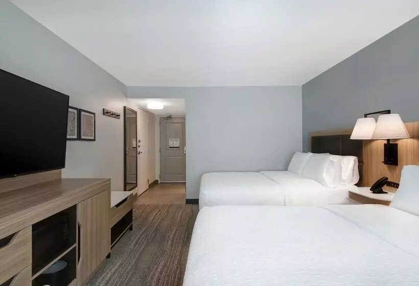 酒店 Hampton Inn Anderson/ Alliance Business Park