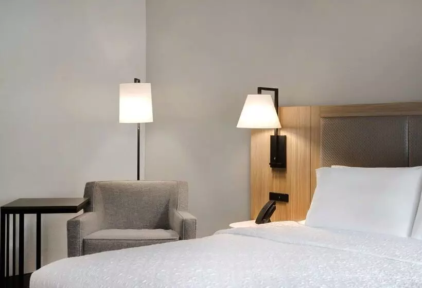 酒店 Hampton Inn Anderson/ Alliance Business Park