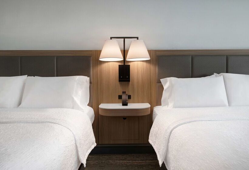 בית מלון כפרי Hampton Inn Anderson/ Alliance Business Park