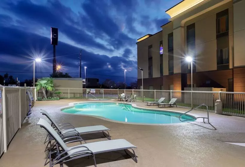 בית מלון כפרי Hampton Inn & Suites Baton Rouge I10 East