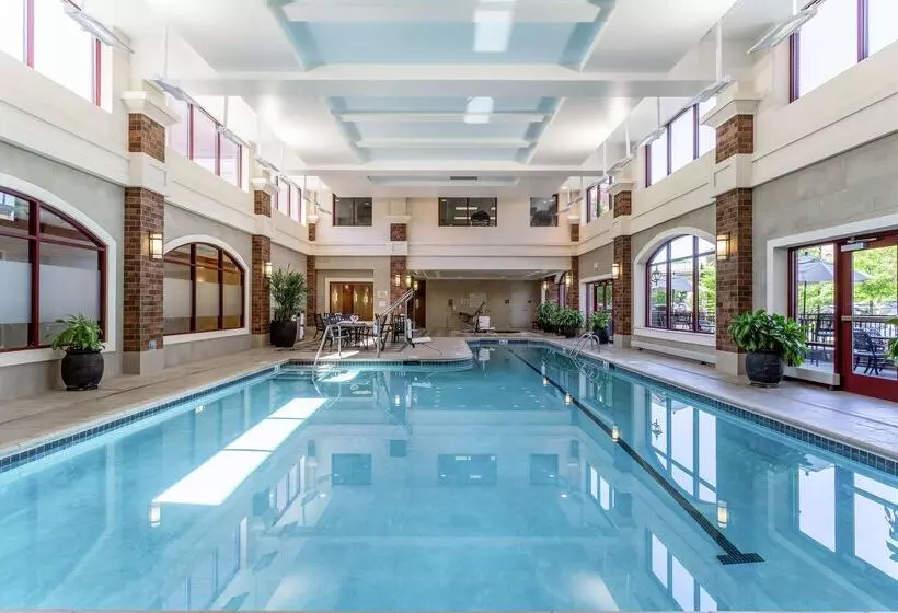 Szálloda Hampton Inn & Suites Saratoga Springs Downtown