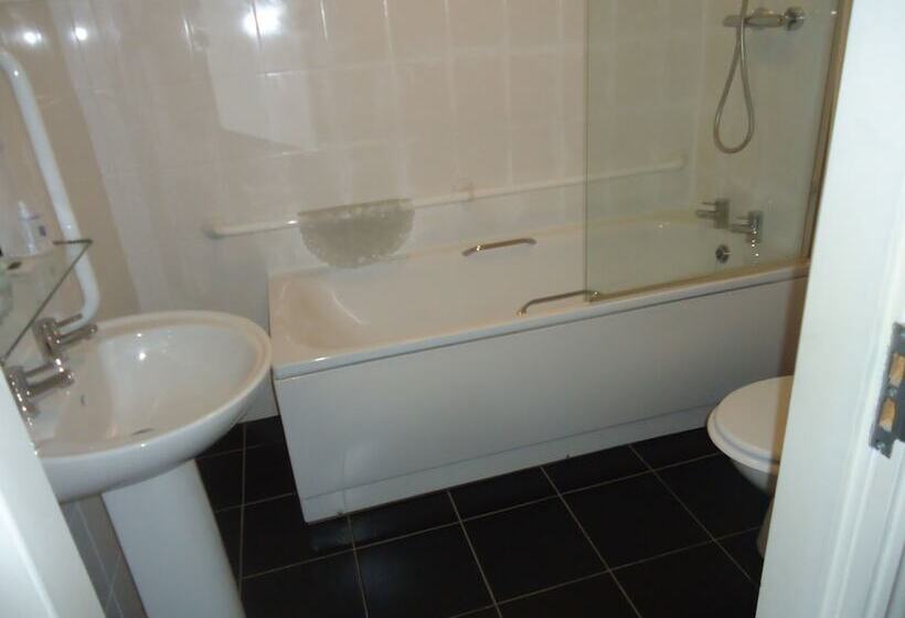 Отель Highfield