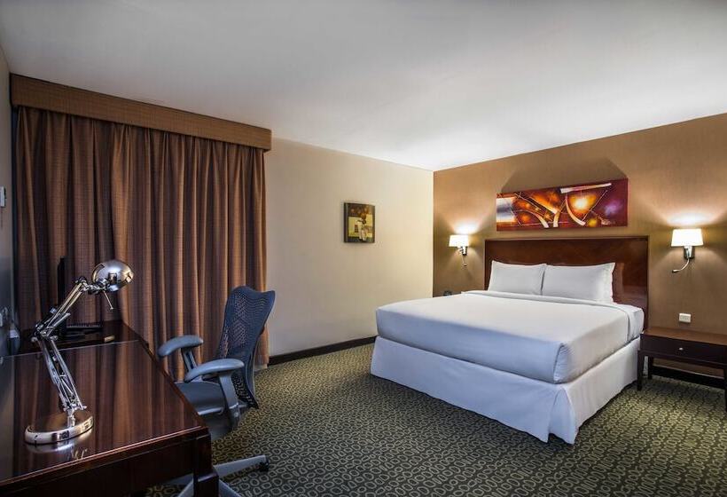 Отель Hilton Garden Inn Riyadh Olaya