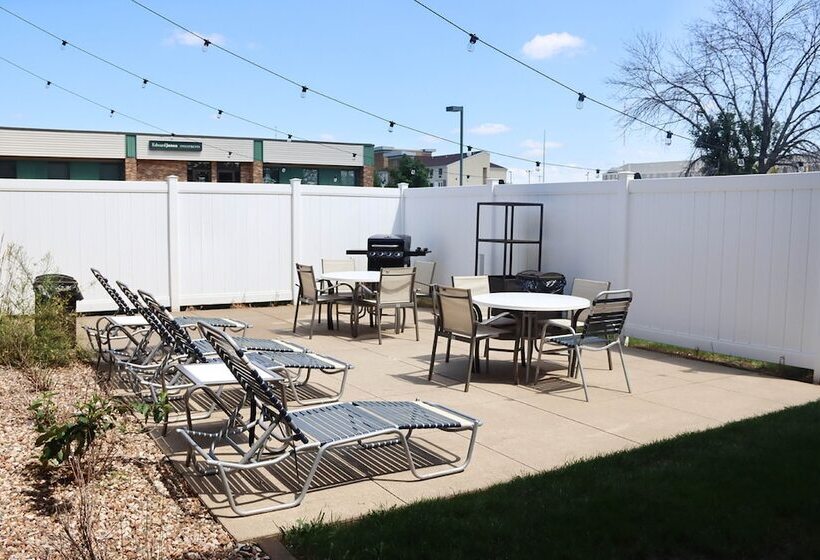 Hotel Holiday Inn Express Cedar Rapids Collins Road, An Ihg