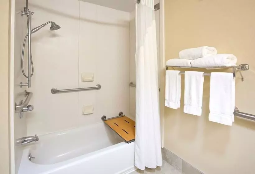 Hotelli Holiday Inn Express Cedar Rapids   Collins Road, An Ihg