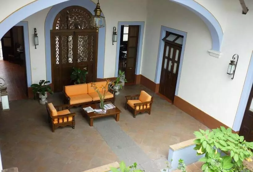 هتل Meson Del Alferez Coatepec