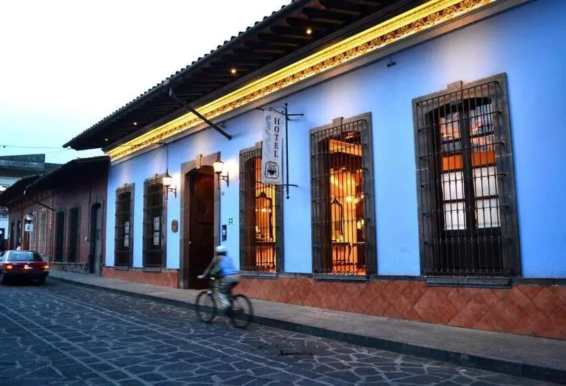 هتل Meson Del Alferez Coatepec