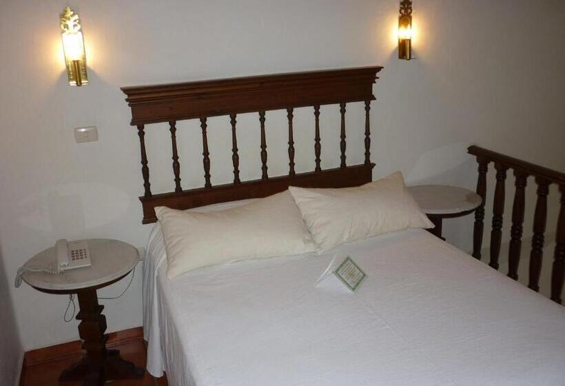 فندق Meson Del Alferez Coatepec