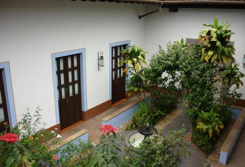 فندق Meson Del Alferez Coatepec