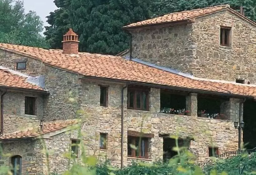 Отель Montelucci Country Resort & Agriturismo Di Charme