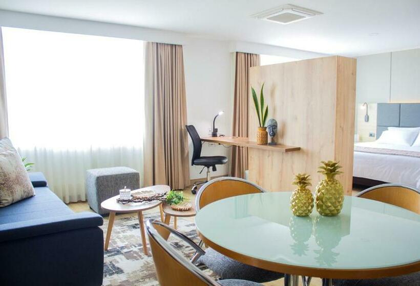 בית מלון כפרי Novelty Suites