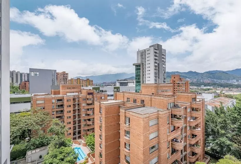 Отель Novelty Suites