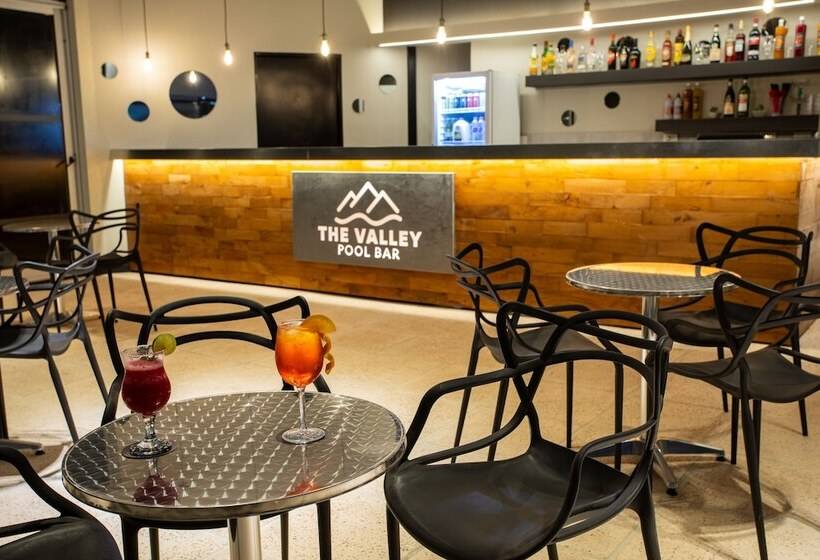 فندق Pinares Del Cerro Resort & Suites