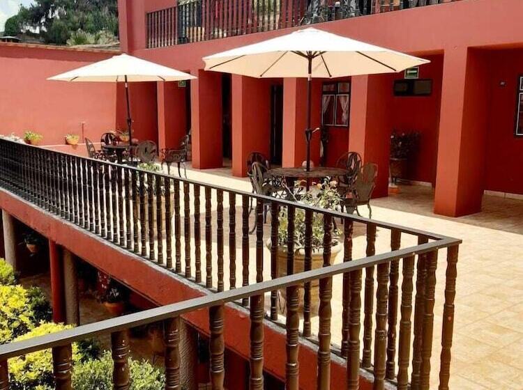 בית מלון כפרי Posada San Alejandro