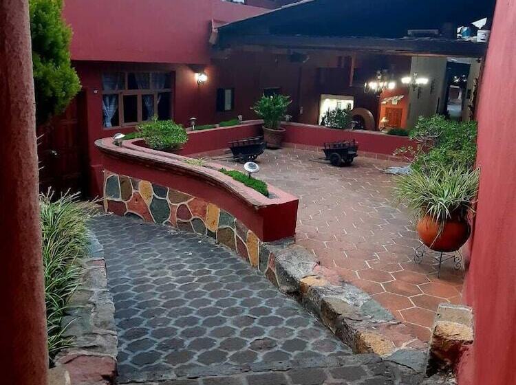 בית מלון כפרי Posada San Alejandro