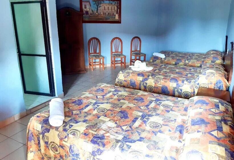 בית מלון כפרי Posada San Alejandro