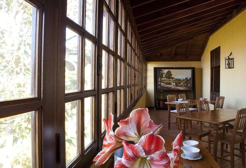 هتل روستایی Rural Finca Sulula