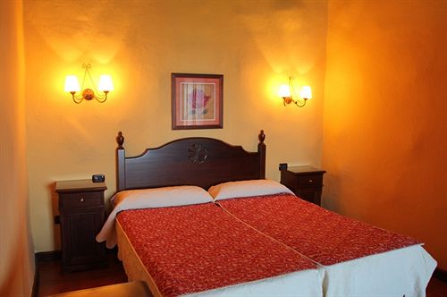 هتل روستایی Rural Finca Sulula