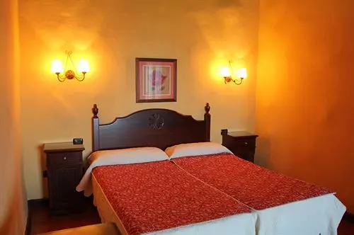 هتل روستایی Rural Finca Sulula