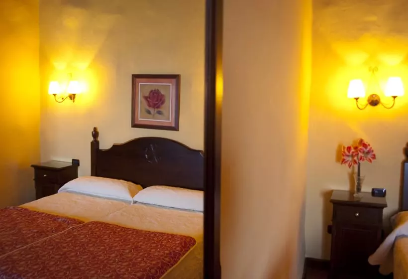 هتل روستایی Rural Finca Sulula