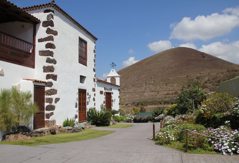 هتل روستایی Rural Finca Sulula