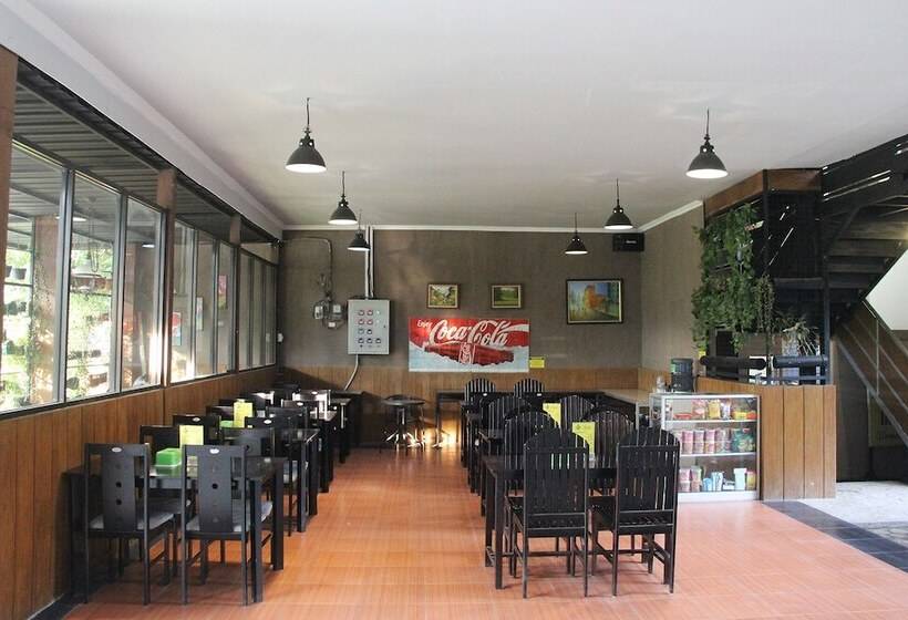 בית מלון כפרי Bamboe Inn 2 Homestay