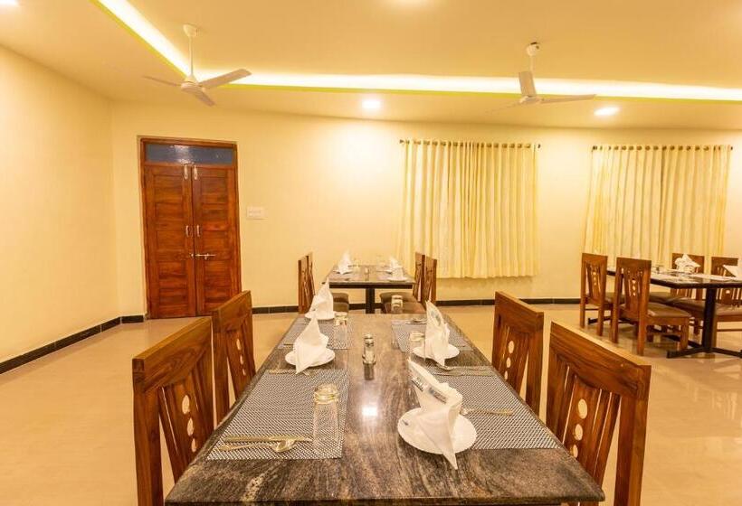 Kstdc Hotel Mayura Krishna Almatti