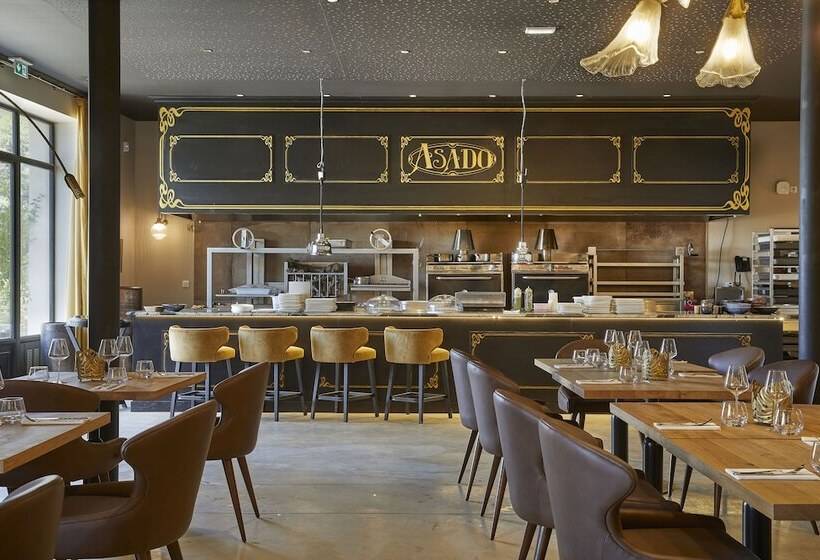 渡假胜地  Château Capitoul