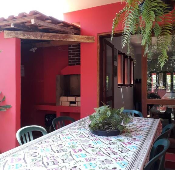 Ubatuba Surf Hostel, Apenas A 60 Metros Da Praia Da Lagoinha!