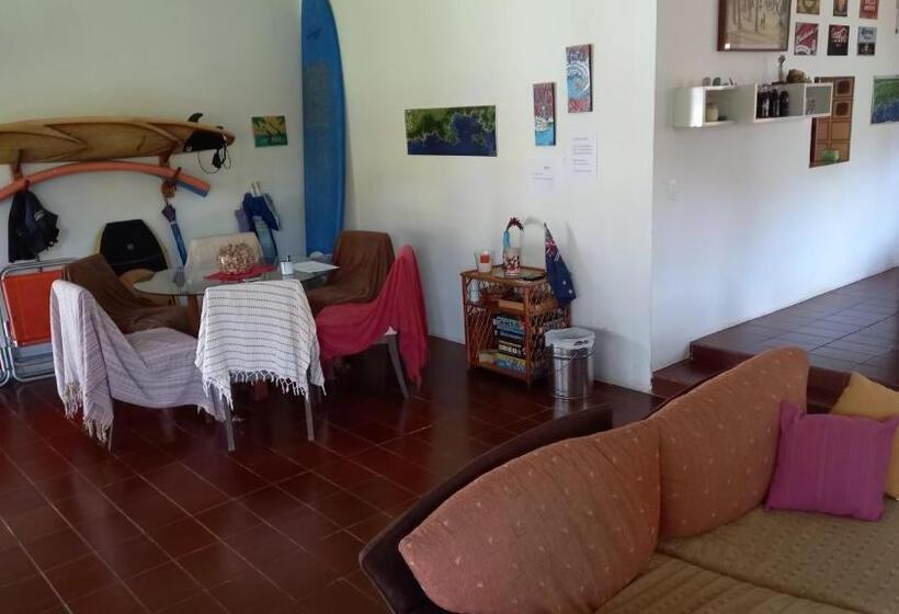Ubatuba Surf Hostel, Apenas A 60 Metros Da Praia Da Lagoinha!
