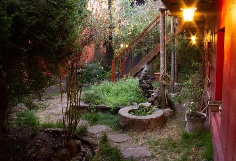 تختخواب و صبحانه Casa Panqarani