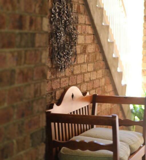 Отель All Settlers Motor Inn Parkes