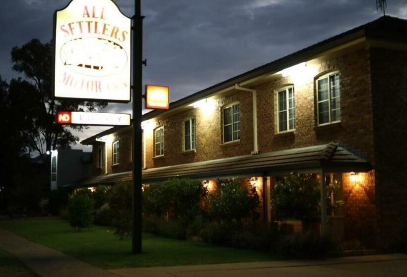 Отель All Settlers Motor Inn Parkes